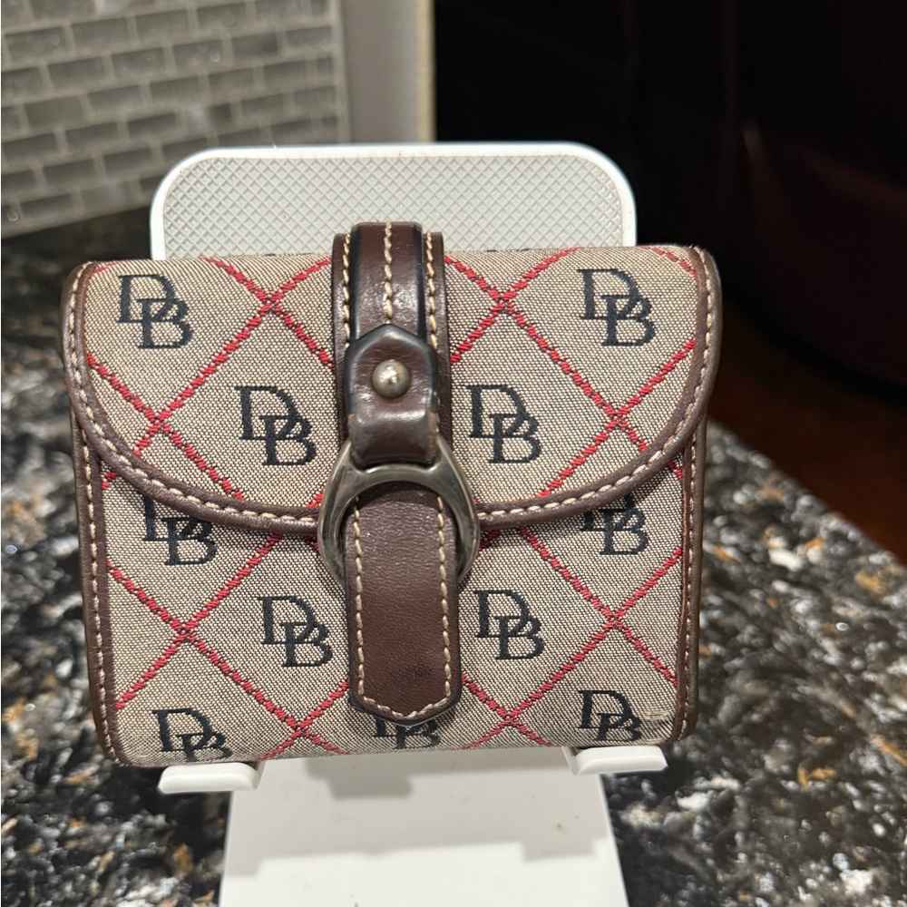 DOONEY & BOURKE Brown and Red Checkered Wallet